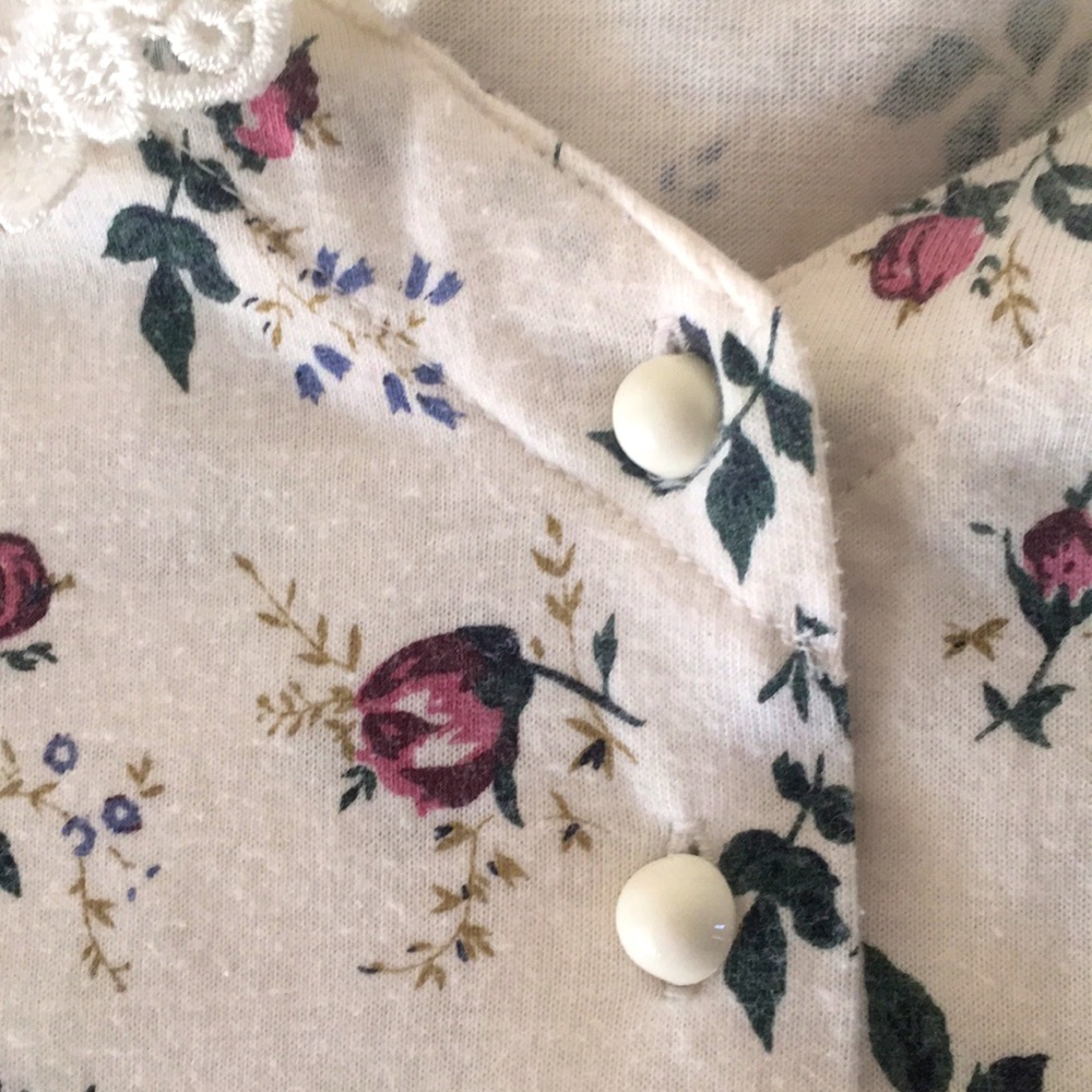 💐VTG floral cottage core button down shirt - Picture 8 of 10